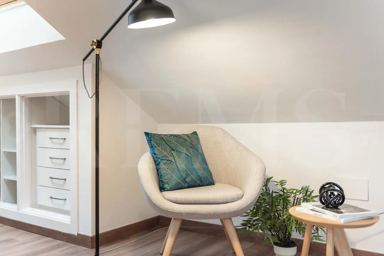 Lovely Duplex With Private Parking Near City Center By Rems Málaga Espagne